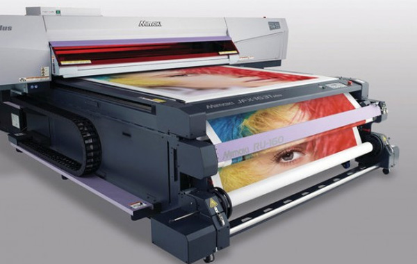 <p style="text-align: center;"><strong>in UV cuộn Phẳng</strong></p>